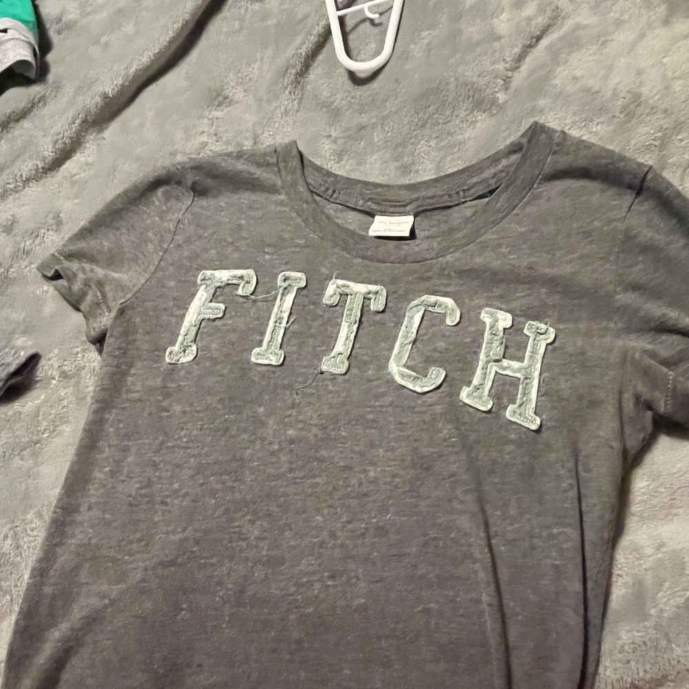 Abercrombie & Fitch tee shirt